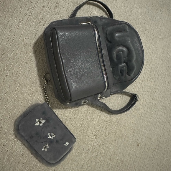 Ugg Backpack - Picture 1 of 5